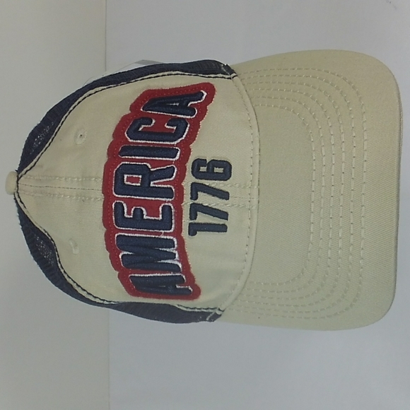 NWT Embroidered America 1776 Mesh Snap-back Hat Adjustable - Picture 1 of 5